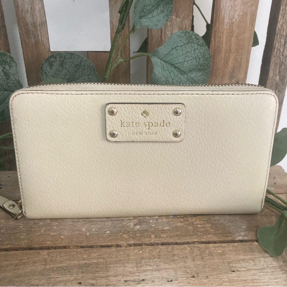 KATE SPADE NEW YORK CONTINENTAL CREAM LEATHER WALLET
